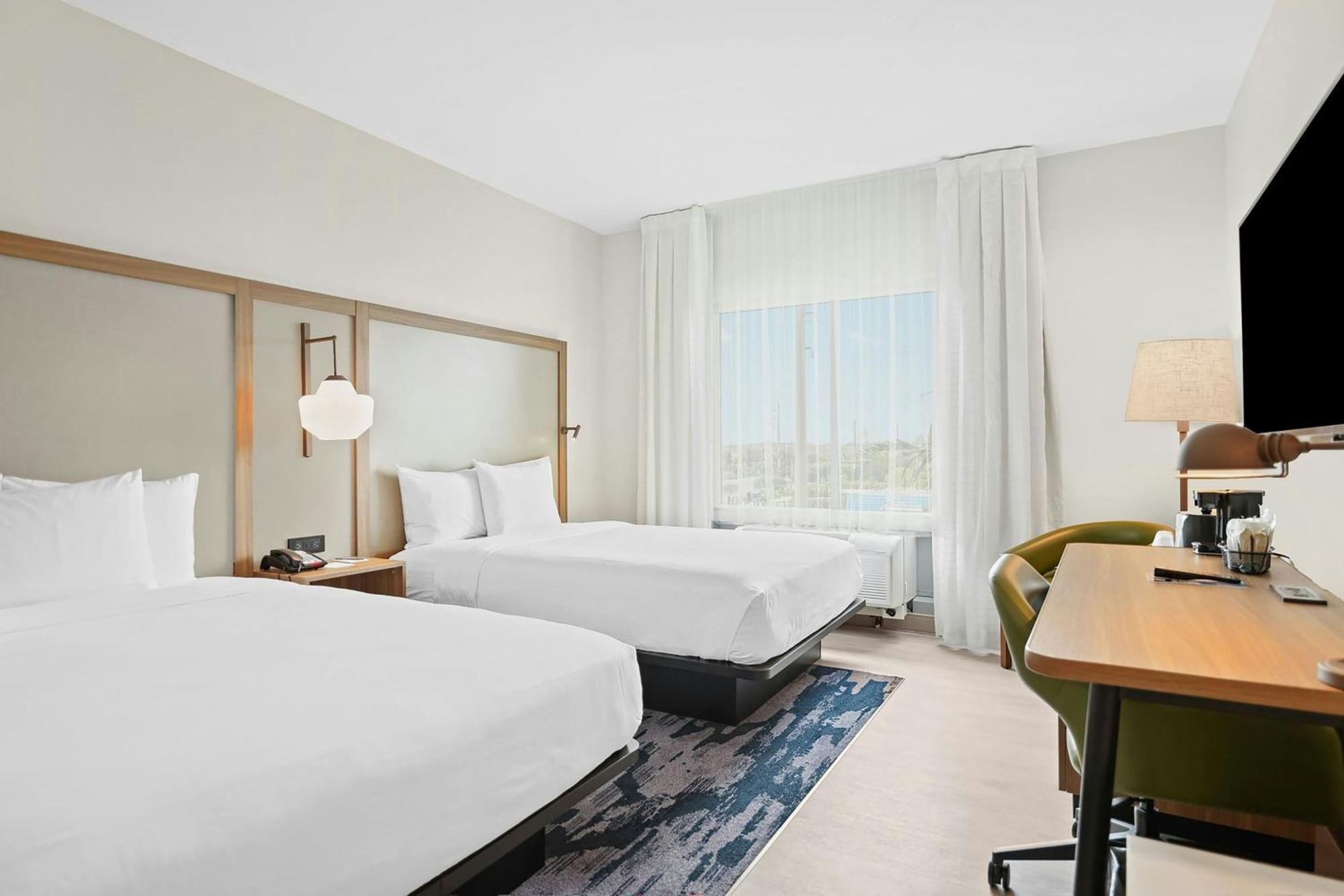 Fairfield Inn & Suites Fort Lauderdale Airport & Cruise Port Dania Beach Exterior photo